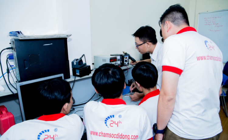 Nên lựa chọn học nghề sửa chữa Laptop