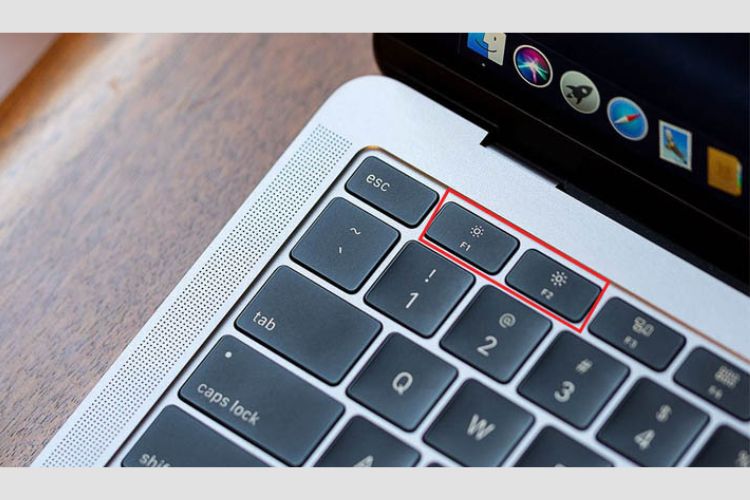 cách chỉnh độ sáng màn hình MacBook Pro
