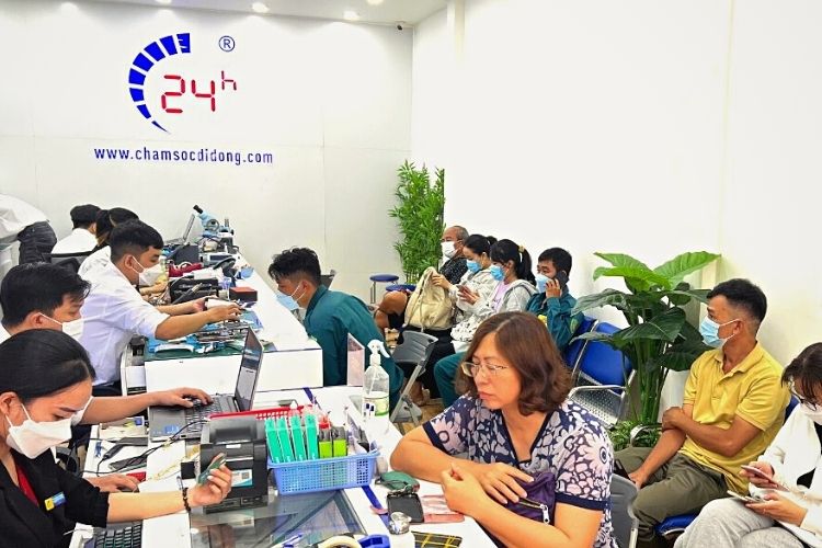 Nên mang máy đến các trung tâm bảo hành uy tín