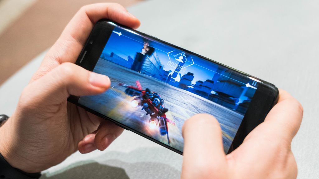 điện thoại bị lag khi chơi game