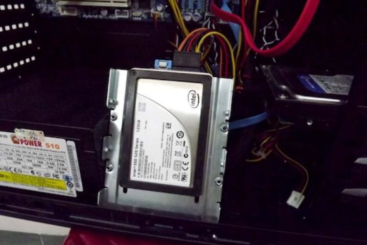 cach-lap-o-cung-laptop-vao-pc
