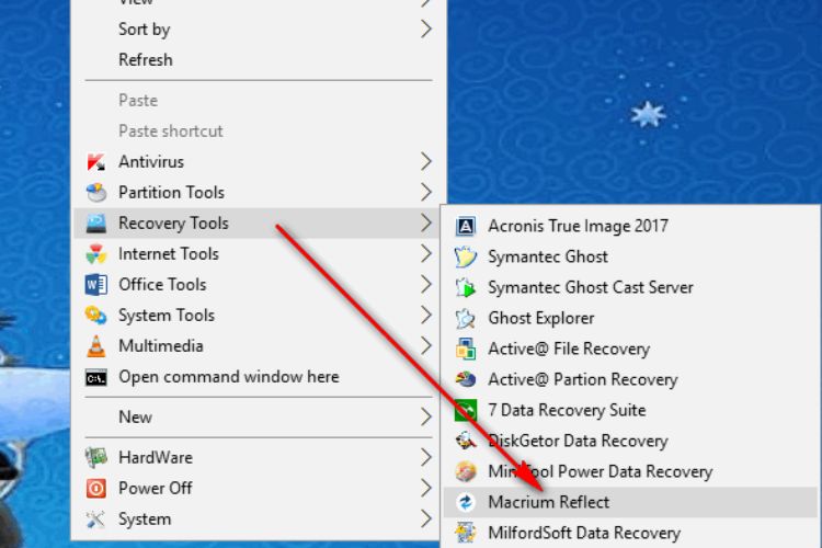Trên giao diện chính của Macrium Reflect, chọn thẻ Backup > Clone this disk