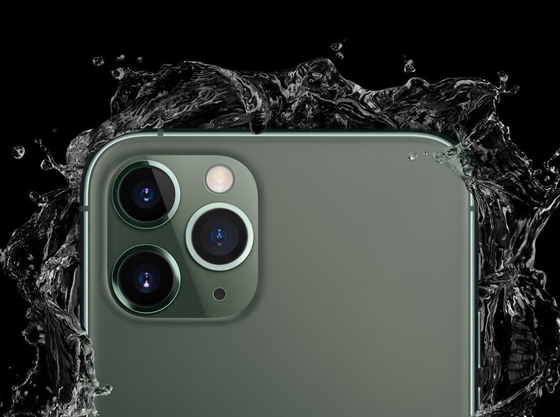 camera-iphone-bi-dong-hoi-nuoc-1