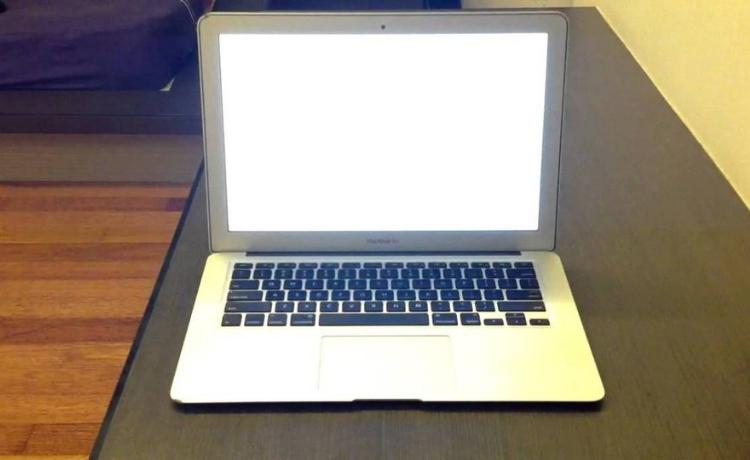 laptop không hiện hình ảnh 