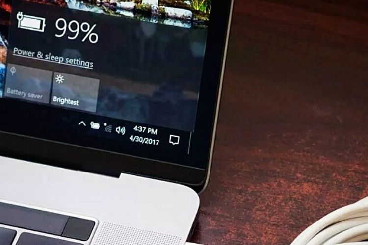 chân sạc laptop chập chờn Nên cập nhật lại tình trạng pin cho máy