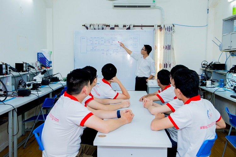 hoc-nghe-co-tot-khong-hoc-nghe-gi-dam-bao-co-viec-lam