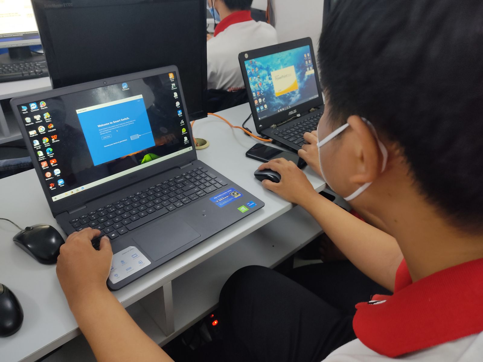 hoc-nghe-sua-laptop