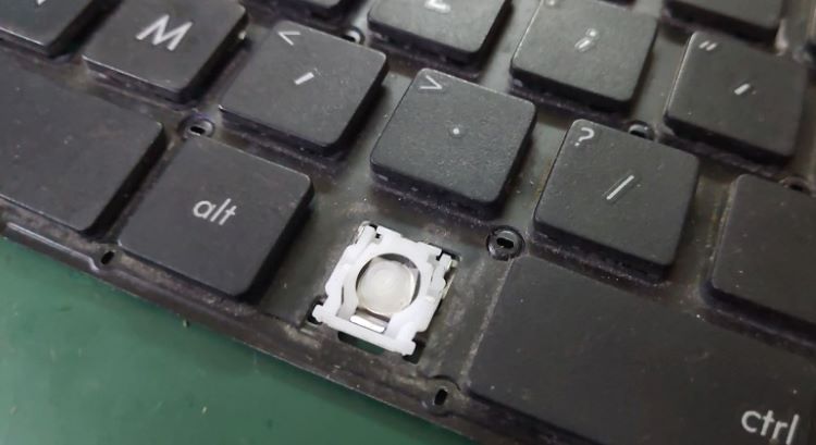 Phím bị bong mất phím bấm