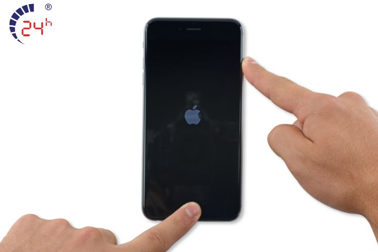 khoi-dong-cung-man-hinh-iphone-khong-len