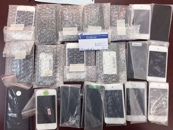 Trùm thay màn hình mặt kính cảm ứng iPhone 5/5s giá rẻ tại HCM