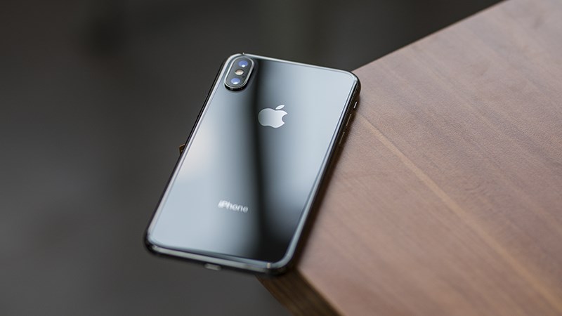 iPhone-X-van-chay-nhung-khong-len-man-hinh