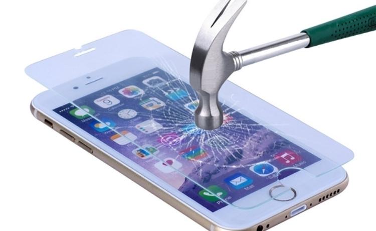 dán cường lực bị bong bóng có sao không