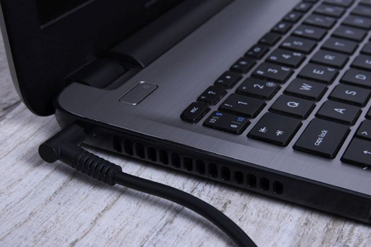laptop Dell sạc không vào pin