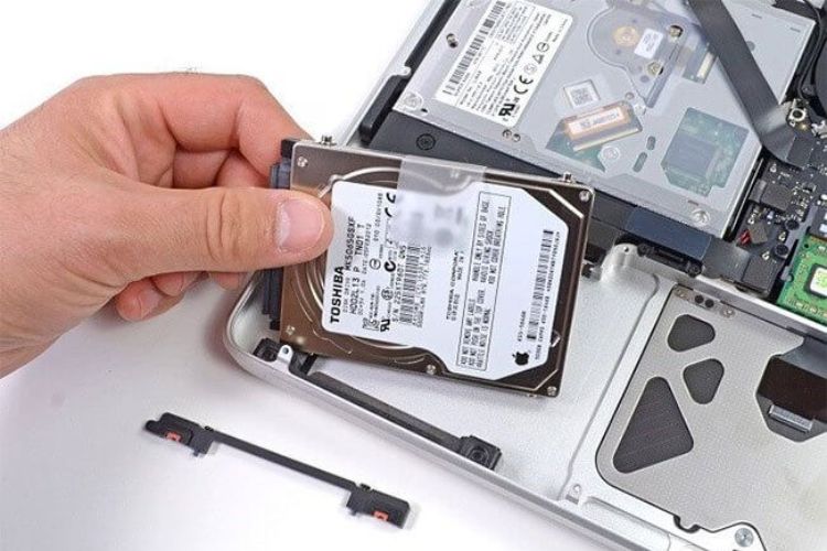 Lỗi phần cứng khiến laptop không lên nguồn
