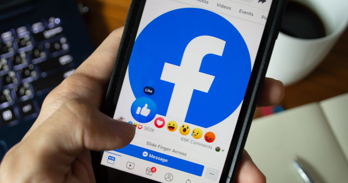 lay-lai-anh-da-xoa-tren-facebook-1