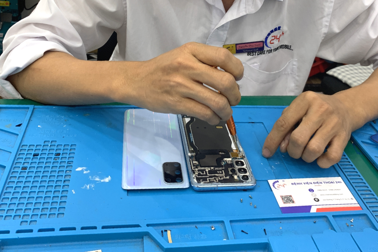 lỗi thường gặp trên thiết bị Android Khách hàng có thể quan sát mọi thao tác sửa chữa của kỹ thuật viên ngay tại chỗ