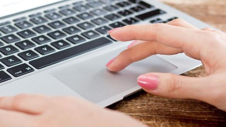 Thao tác với touchpad