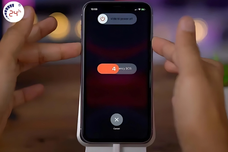 Khởi động lại iPhone