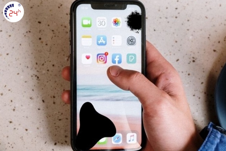 Lưu ý tránh màn hình iPhone bị chảy mực 