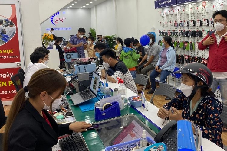 Bệnh Viện Điện Thoại Laptop 24h là nơi có thể hỗ trợ bạn chữa lỗi loạn cảm ứng nhanh chóng