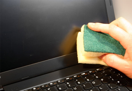 man-hinh-laptop-hp-bi-den