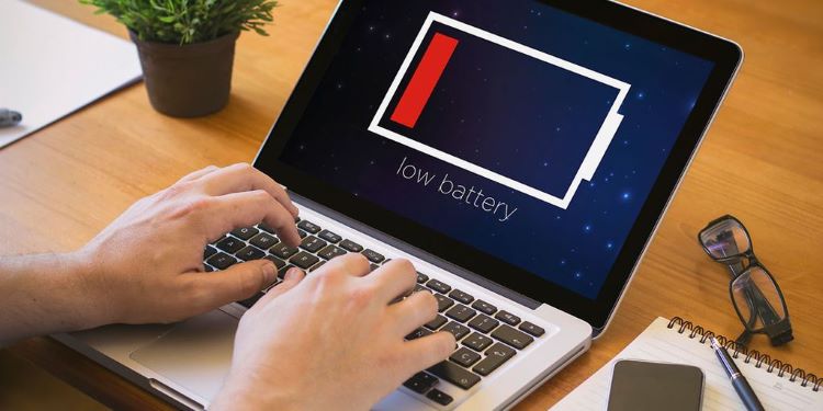 Máy tính nhanh hết pin