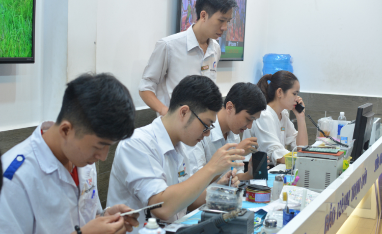 Quản lý cửa hàng sửa chữa 