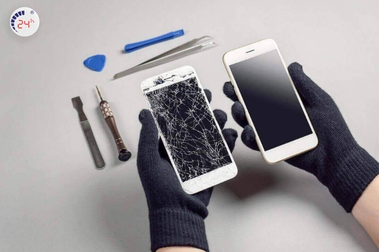 Thay mặt kính và thay màn hình có gì khác nhau?