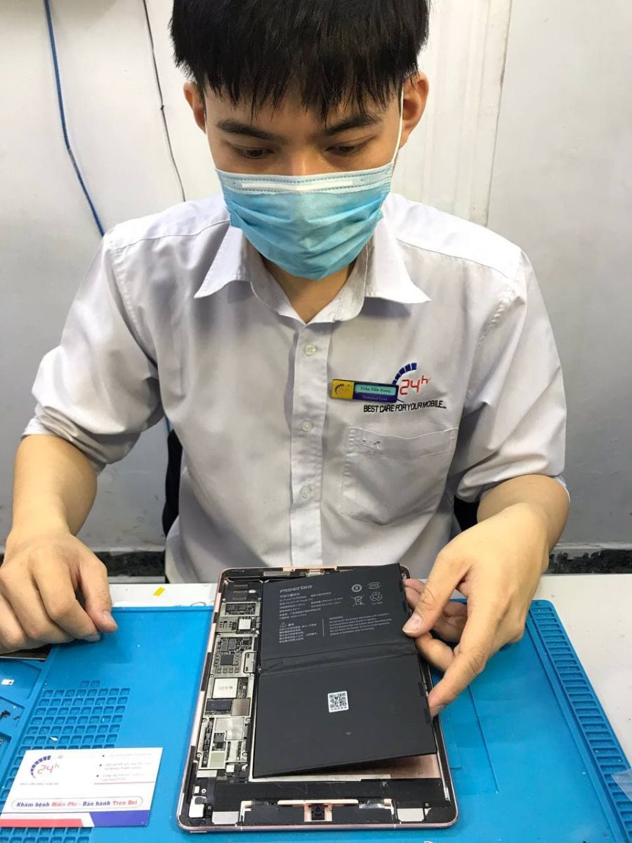 thay-pin-iPad-4