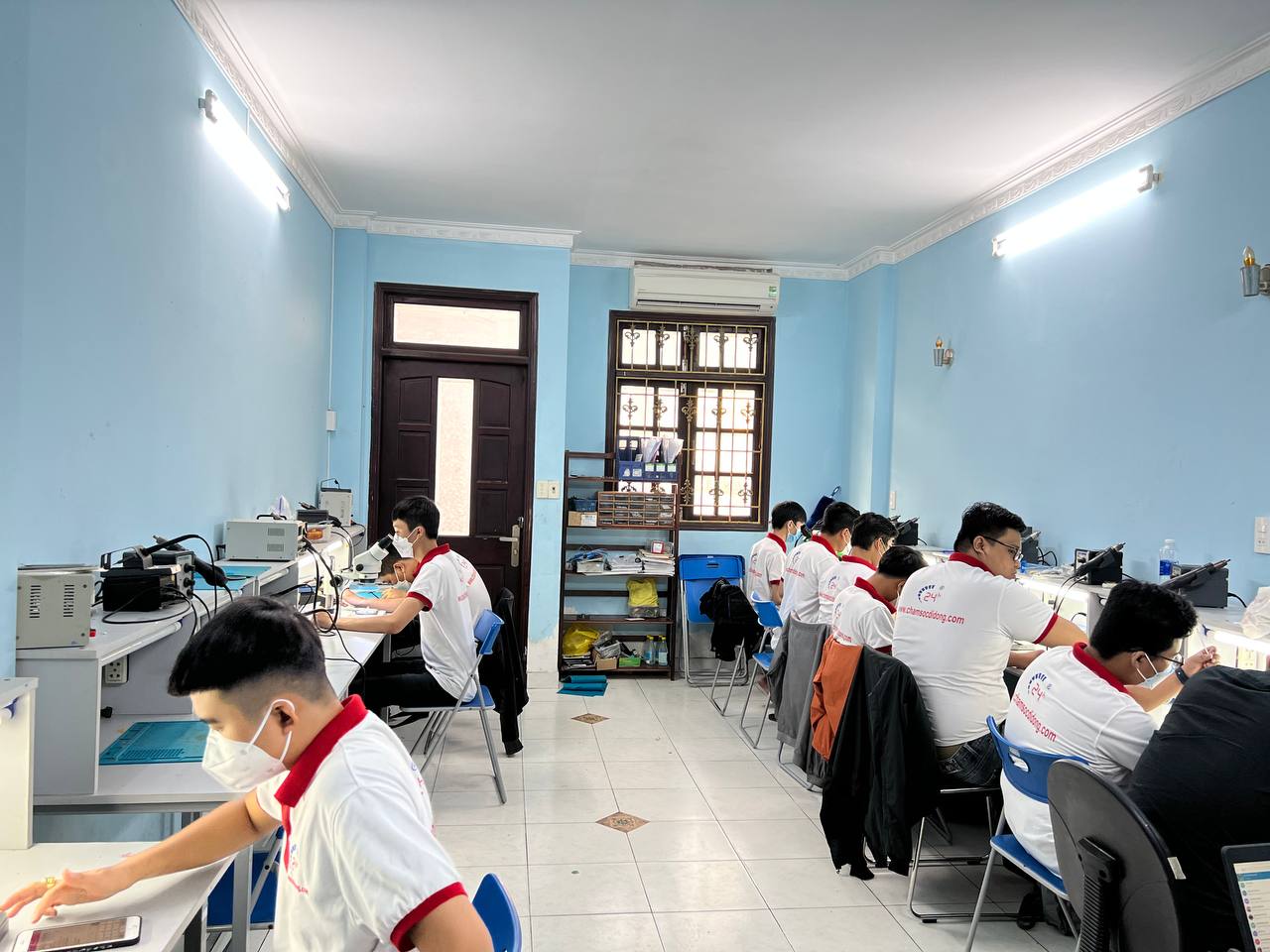 hoc-nghe-ngan-han