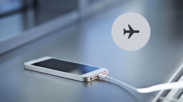 Tắt nguồn hoặc để chế độ máy bay khi sạc