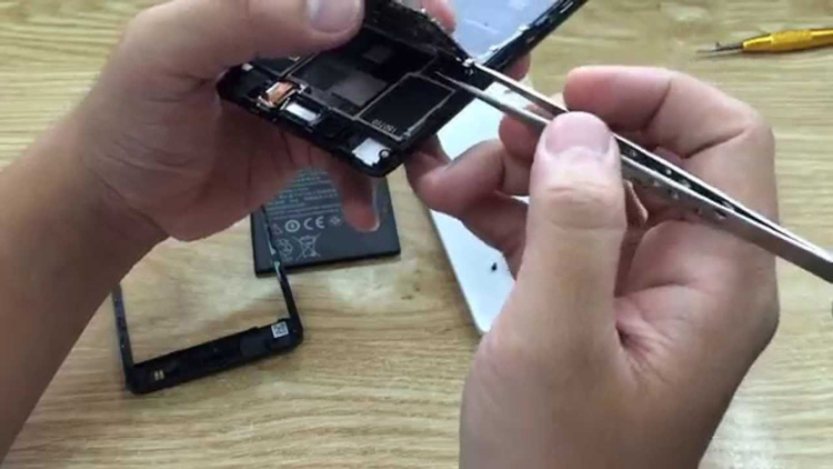 sau lenovo gia bao nhieu