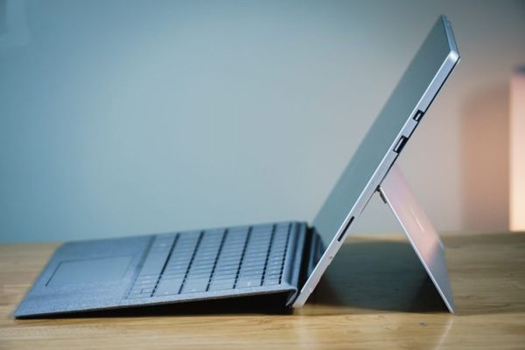 sửa Microsoft Surface Pro 5 o dau