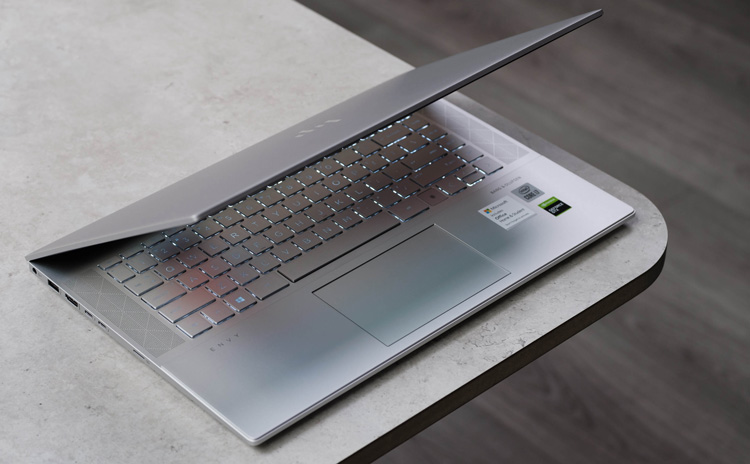 sua laptop HP Envy