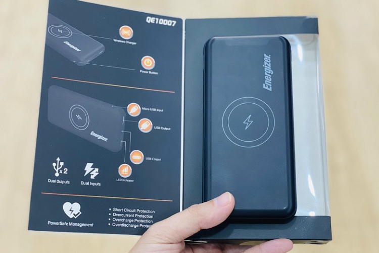 Sạc dự phòng Energizer QE10007BK 2