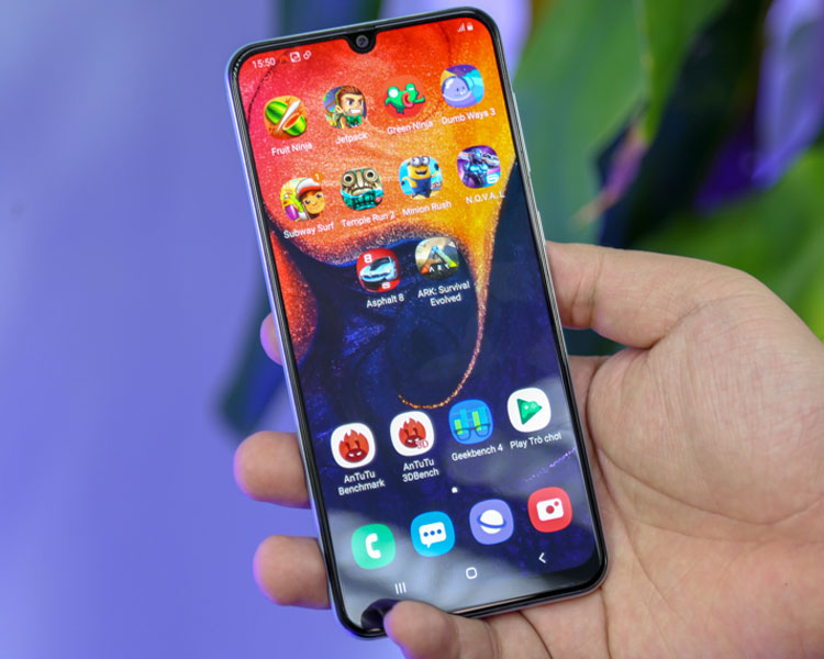 Samsung A50 sạc không báo gì
