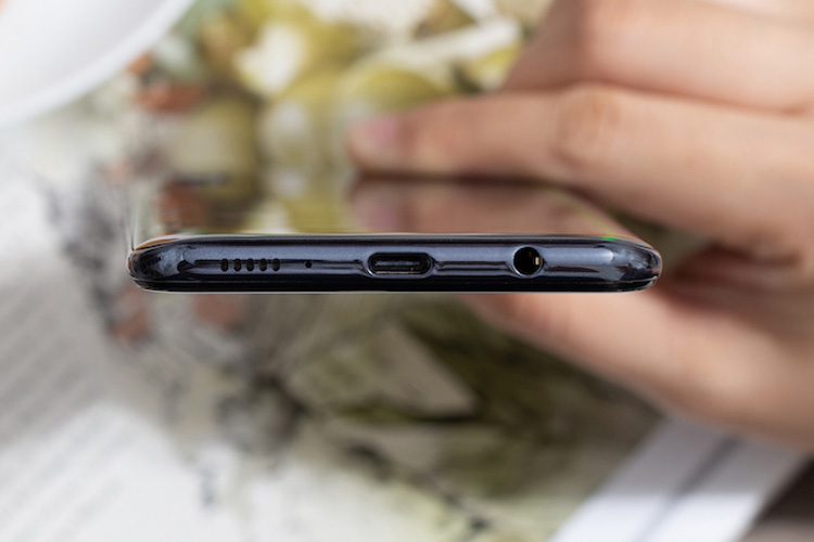 Samsung A50 sạc không báo gì