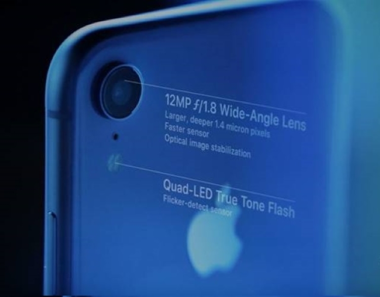 iPhone XR vẫn sở hữu cụm camera tốt