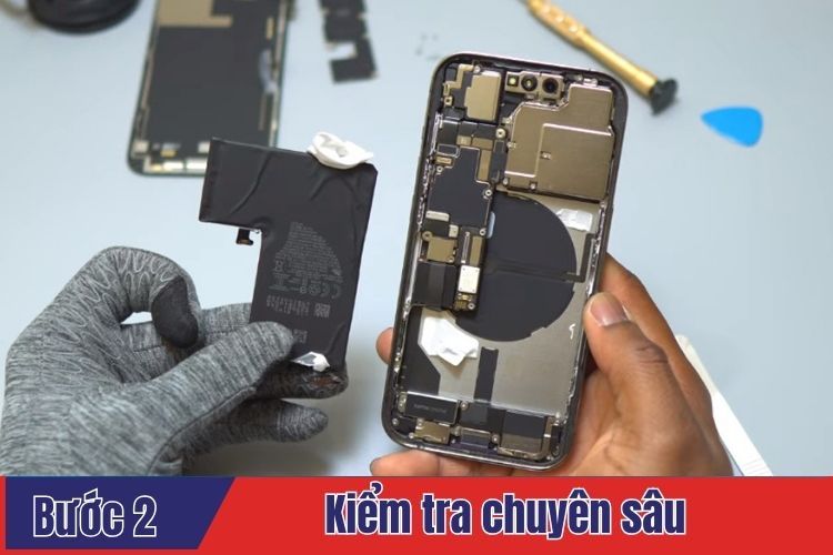 Kiểm tra chuyên sâu trình trạng iphone 15 series cần sửa chữa