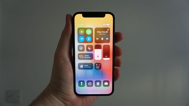 sửa lỗi liệt cảm ứng iPhone 12 Mini