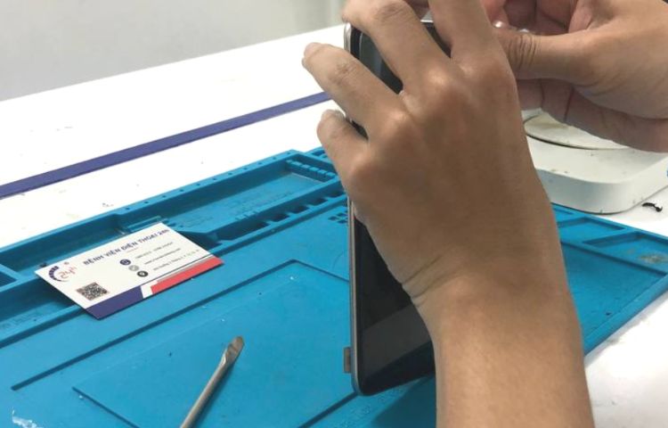 Đội ngũ nhân viên dày dặn kinh nghiệm, chuyên môn.