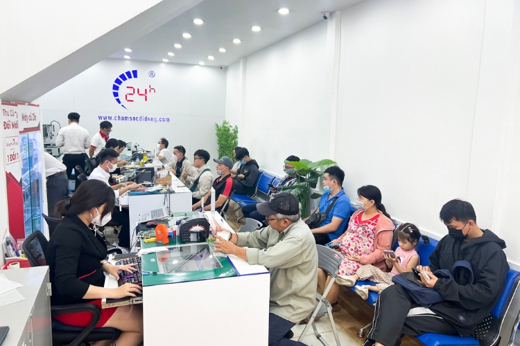 Địa chỉ thay kính lưng iPhone 12 Pro Max uy tín