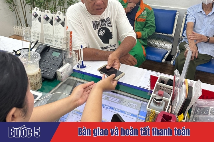 Nhân viên Bàn giao và hoàn tất thanh toán