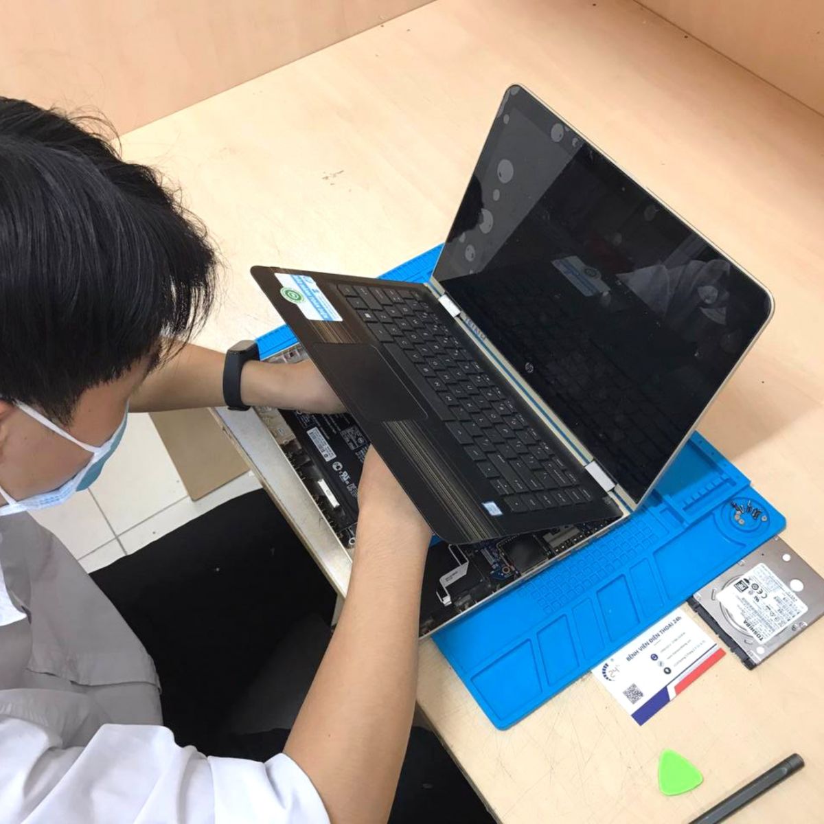thay-ban-phim-dell-inspiron-5593