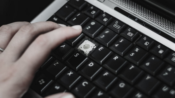 thay-ban-phim-laptop-lenovo-g4030