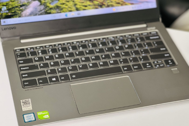 Bàn phím hỏng là tình trạng mà người dùng laptop hay gặp phải