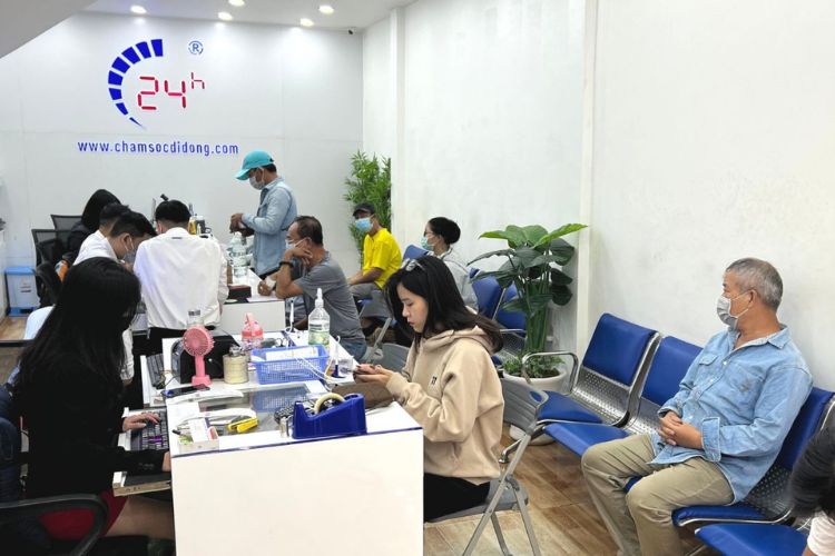 Trung tâm luôn đảm bảo các linh kiện, phụ kiện thay thế đều là hàng chính hãng có nguồn gốc xuất xứ rõ ràng