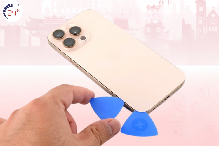 thay kính lưng iphone 16 pro max giá rẻ