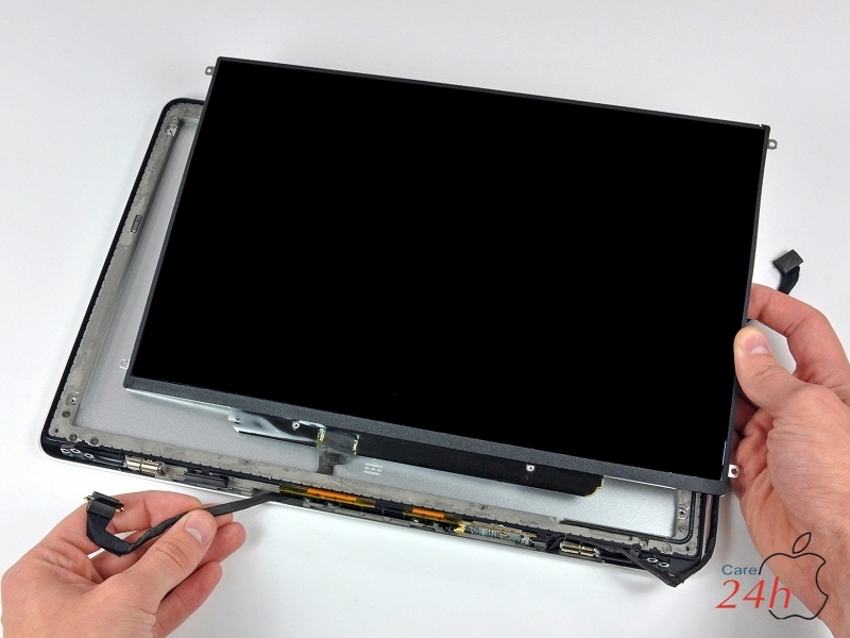thay-man-hinh-macbook-13