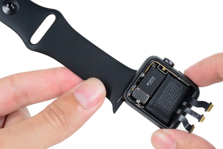  Lưu ý sau khi thay màn hình Apple Watch Series 4 42mm 